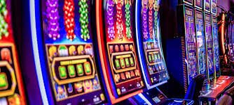 Tampilan meja langsung oke25 di layar besar